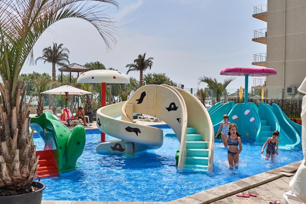 Coral Aparthotel Pool & Spa Mamaia Nord Navodari Luaran gambar